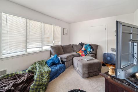 2 Sunset Road Rensselaer NY 12144