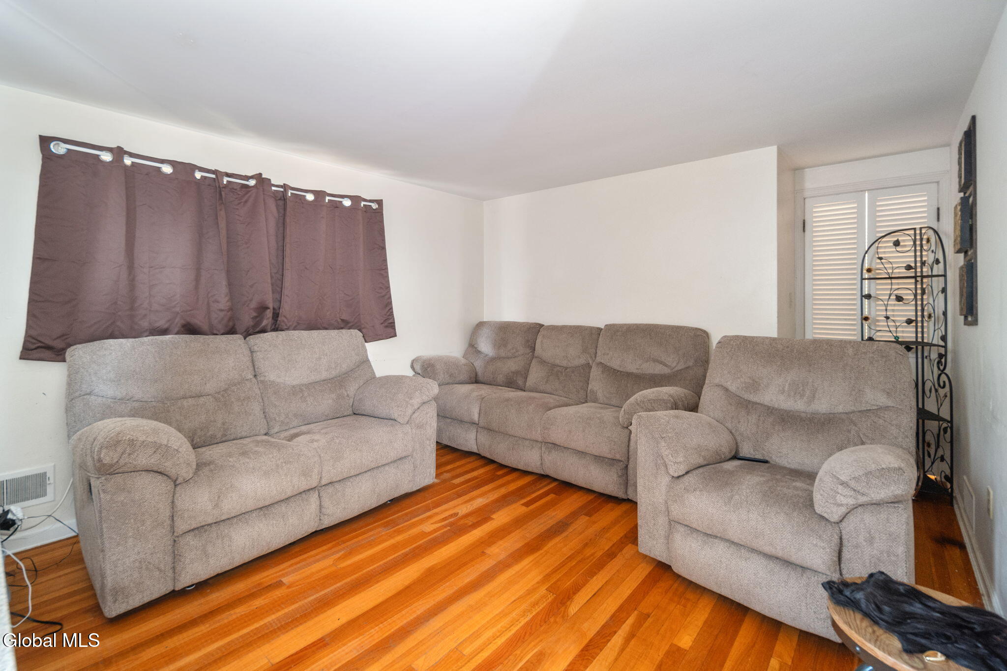 2 Sunset Road Rensselaer NY 12144
