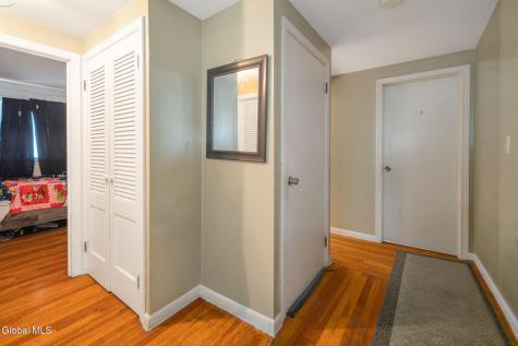 2 Sunset Road Rensselaer NY 12144