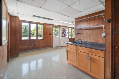 2 Sunset Road Rensselaer NY 12144