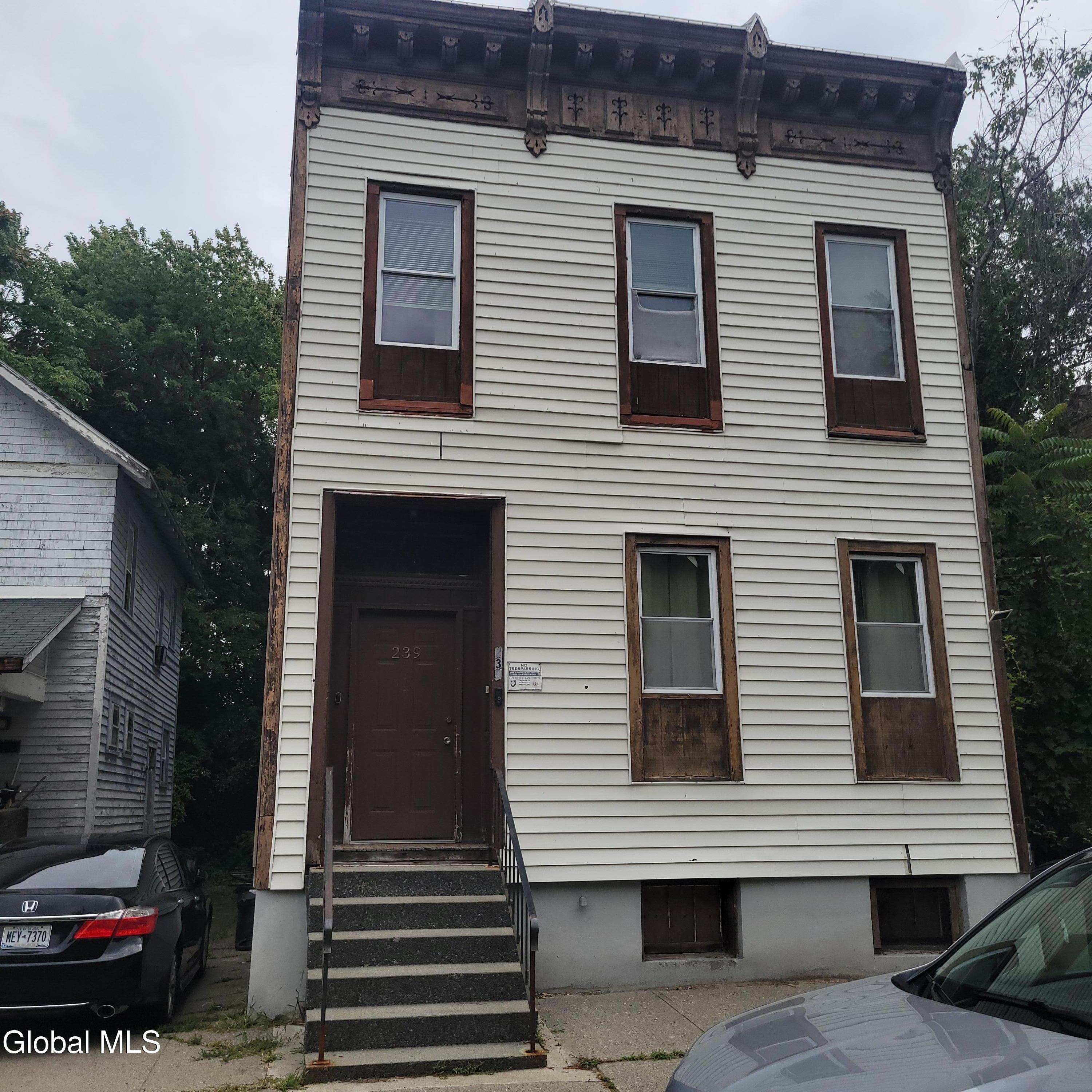 239 Colonie Street Albany NY 12210