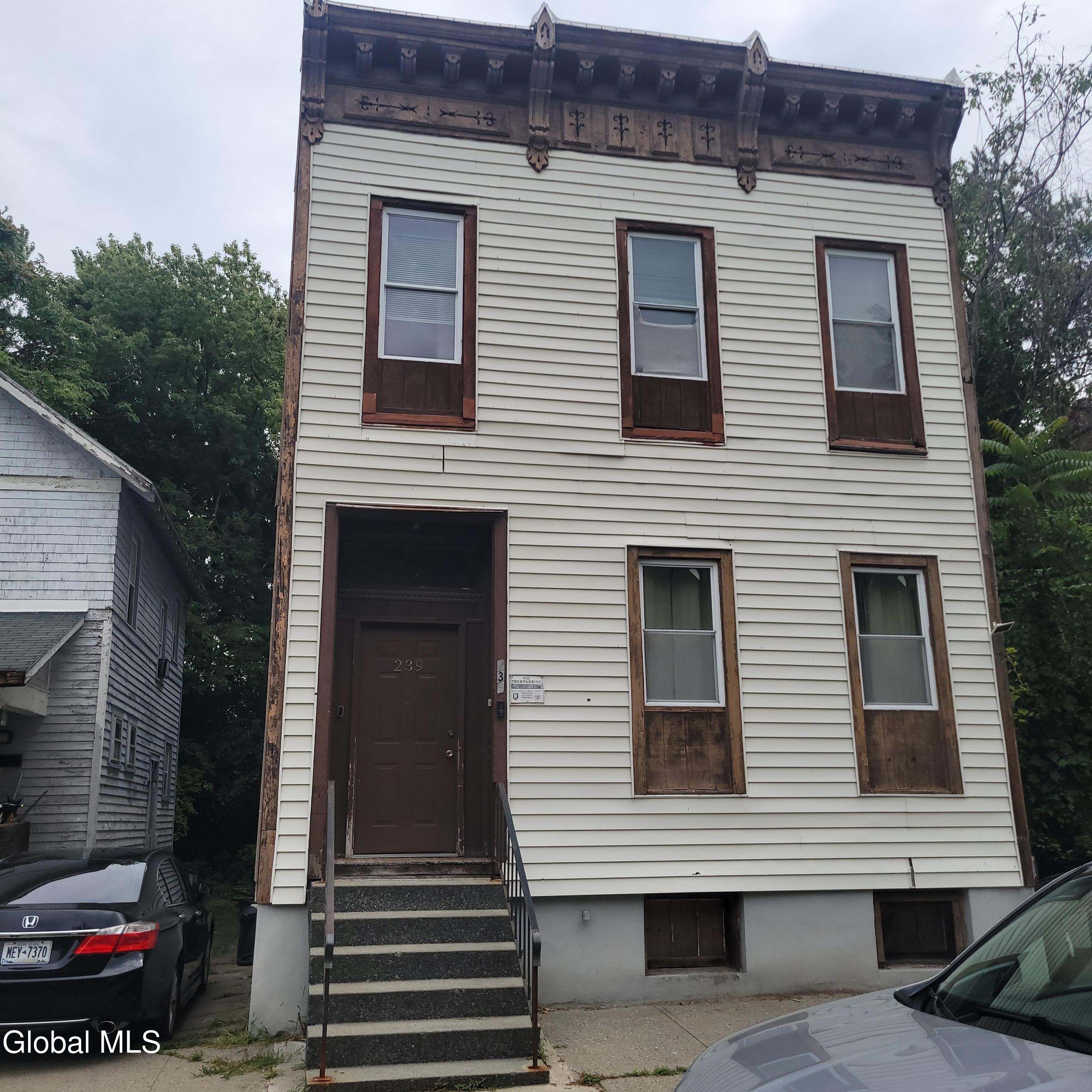239 Colonie Street Albany NY 12210