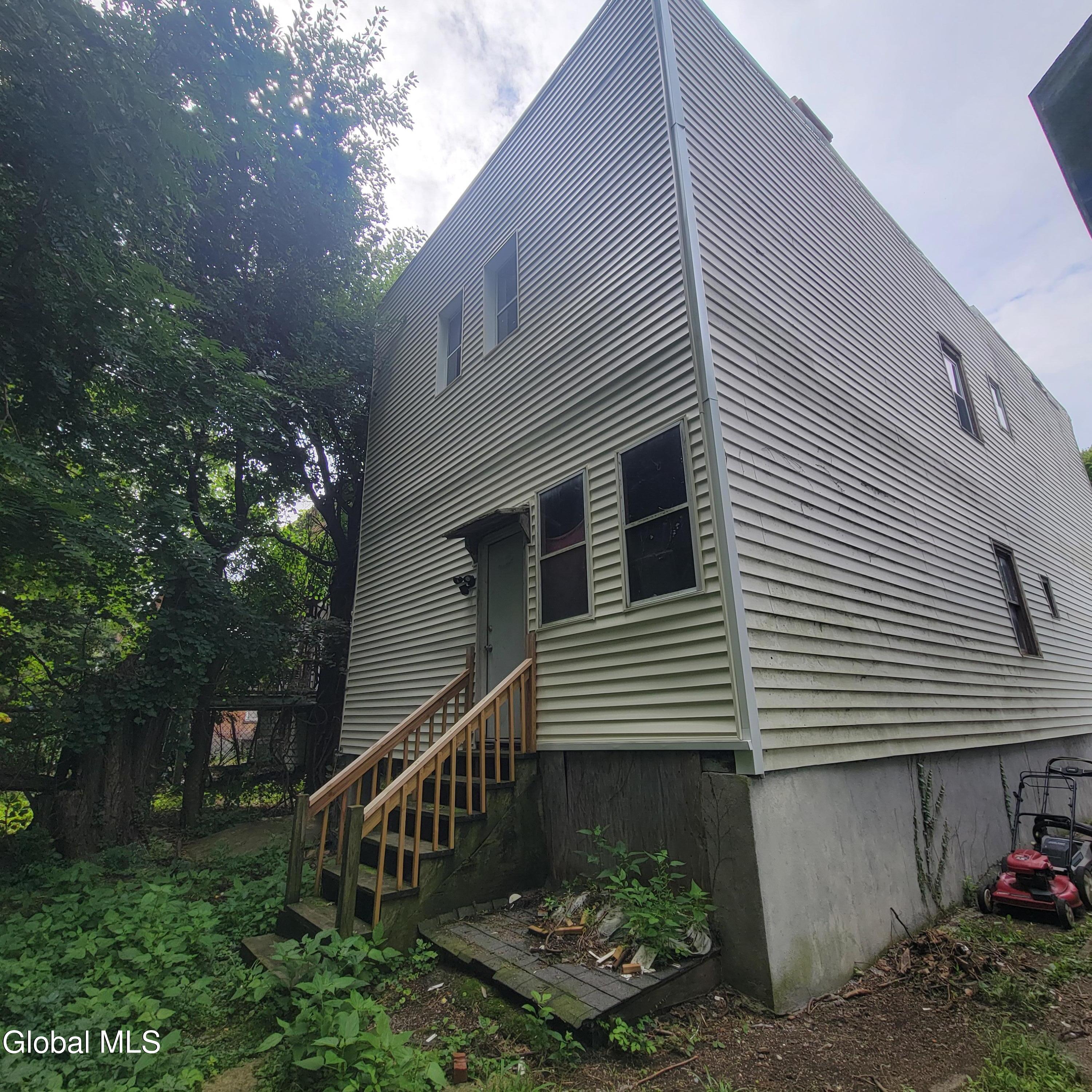239 Colonie Street Albany NY 12210