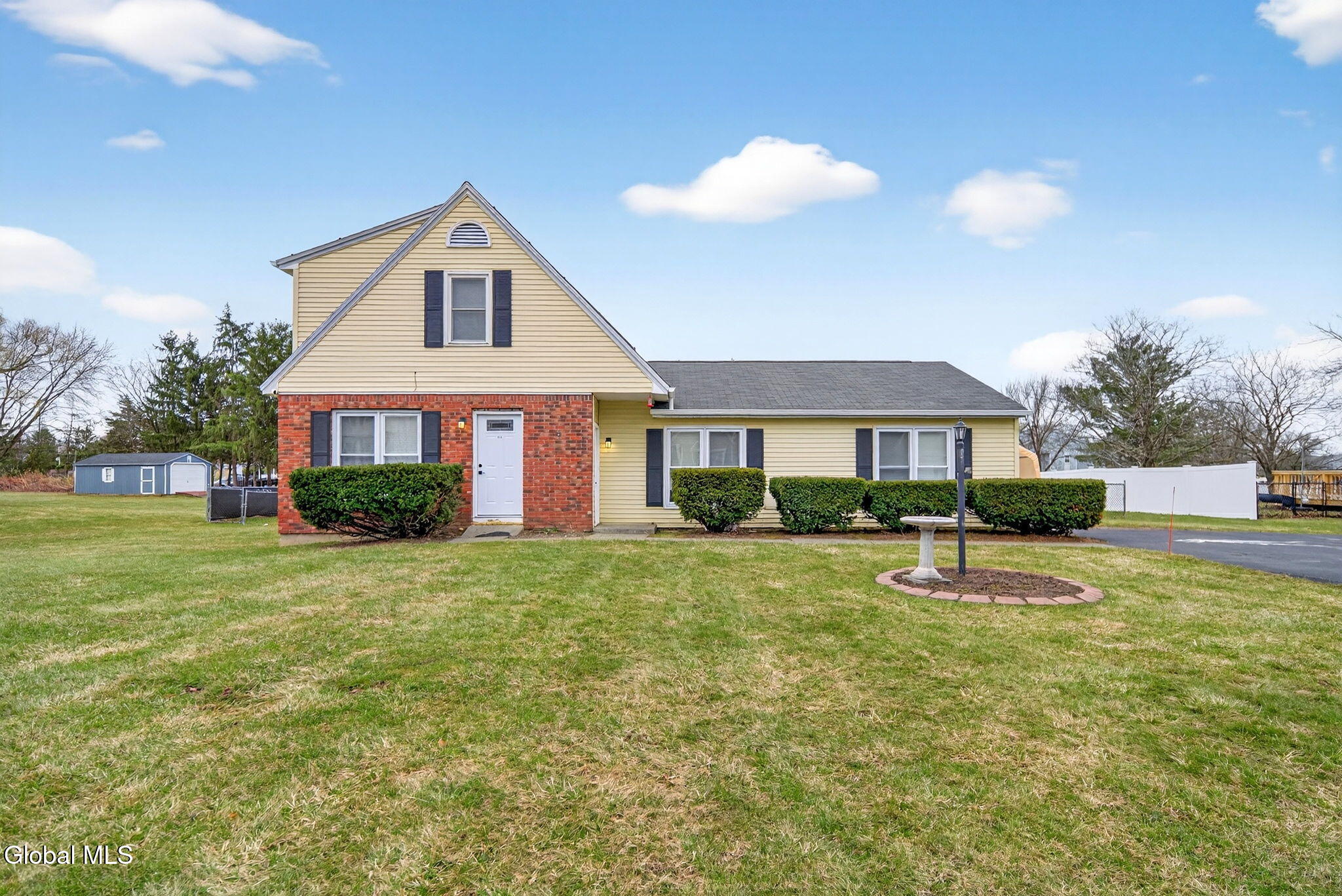 10 Pheasant Run Waterford NY 12188