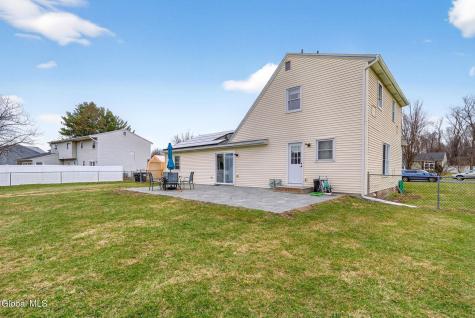 10 Pheasant Run Waterford NY 12188