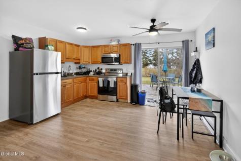 10 Pheasant Run Waterford NY 12188
