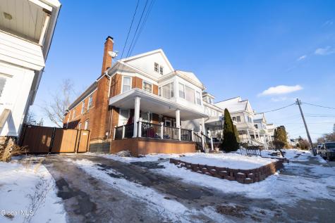 1719 Eastern Parkway Schenectady NY 12309