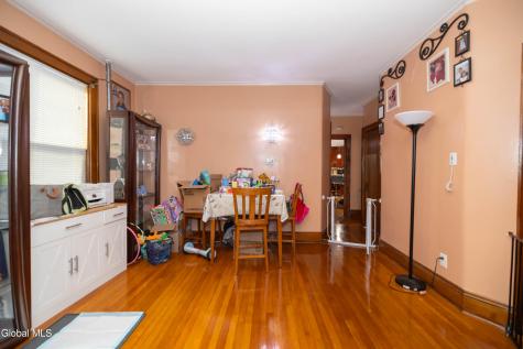1719 Eastern Parkway Schenectady NY 12309