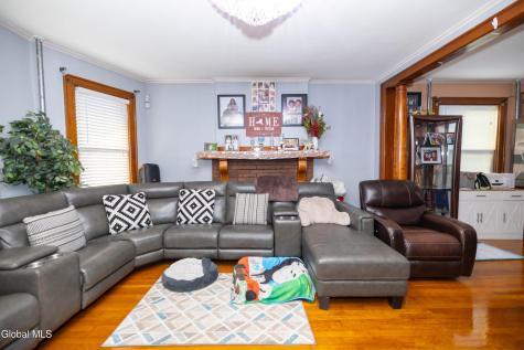 1719 Eastern Parkway Schenectady NY 12309
