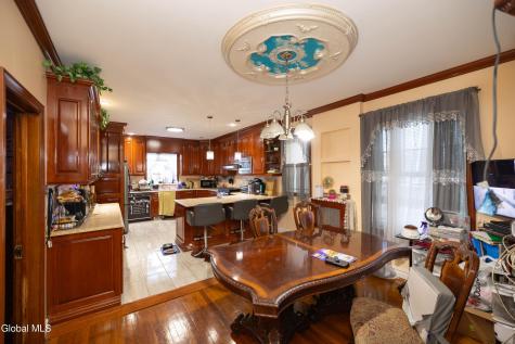 1719 Eastern Parkway Schenectady NY 12309