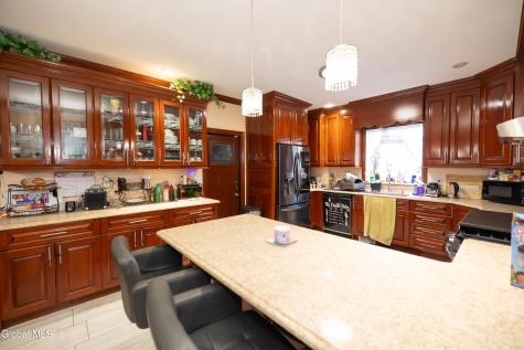 1719 Eastern Parkway Schenectady NY 12309