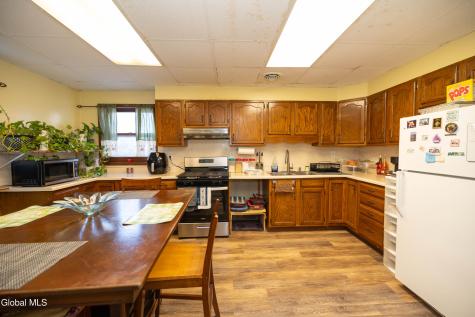 1719 Eastern Parkway Schenectady NY 12309