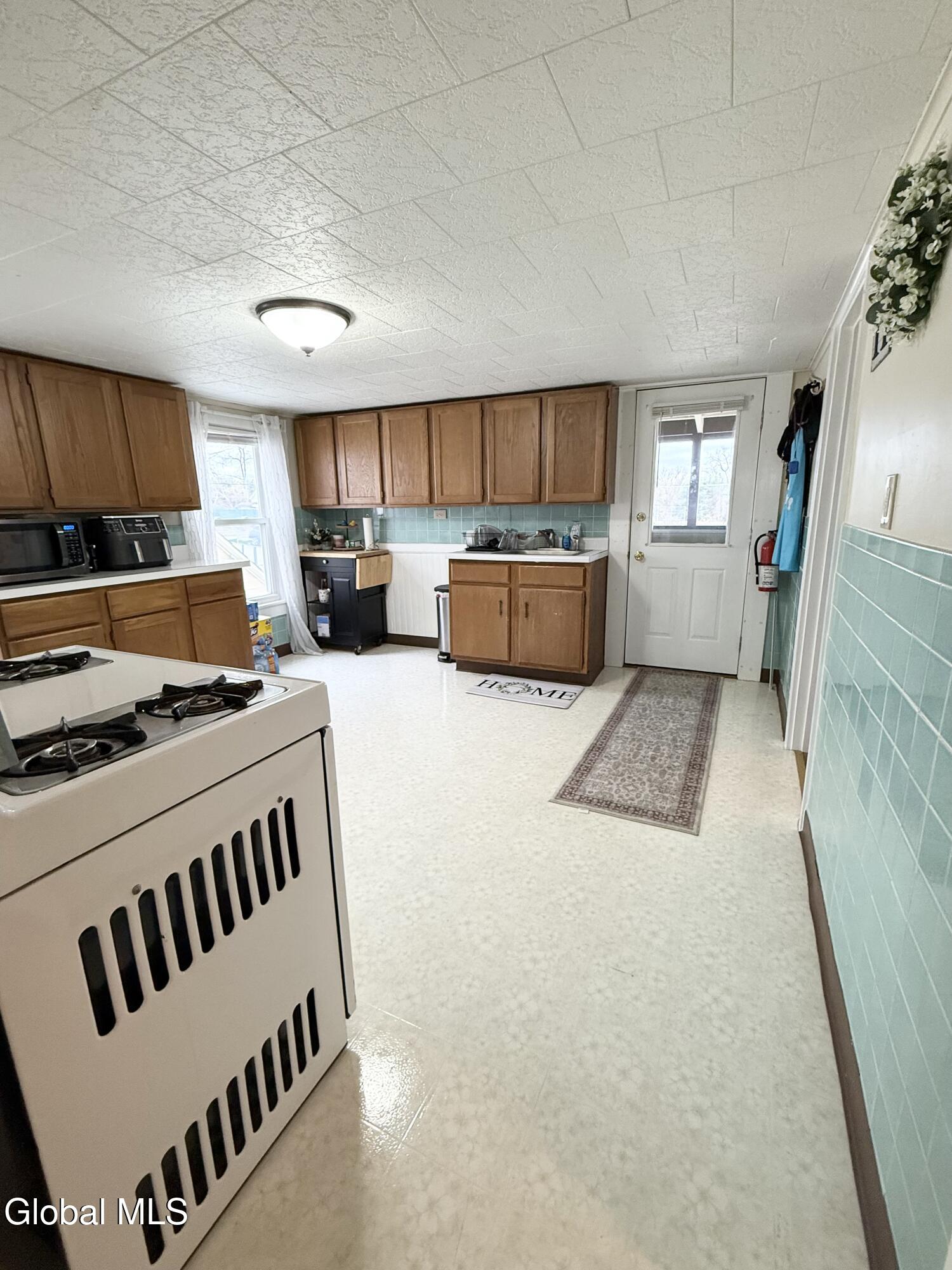 122 Hudson Avenue Cohoes NY 12047