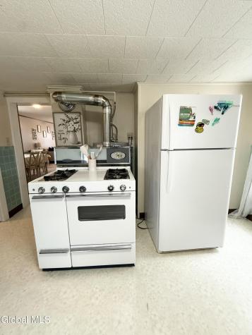 122 Hudson Avenue Cohoes NY 12047