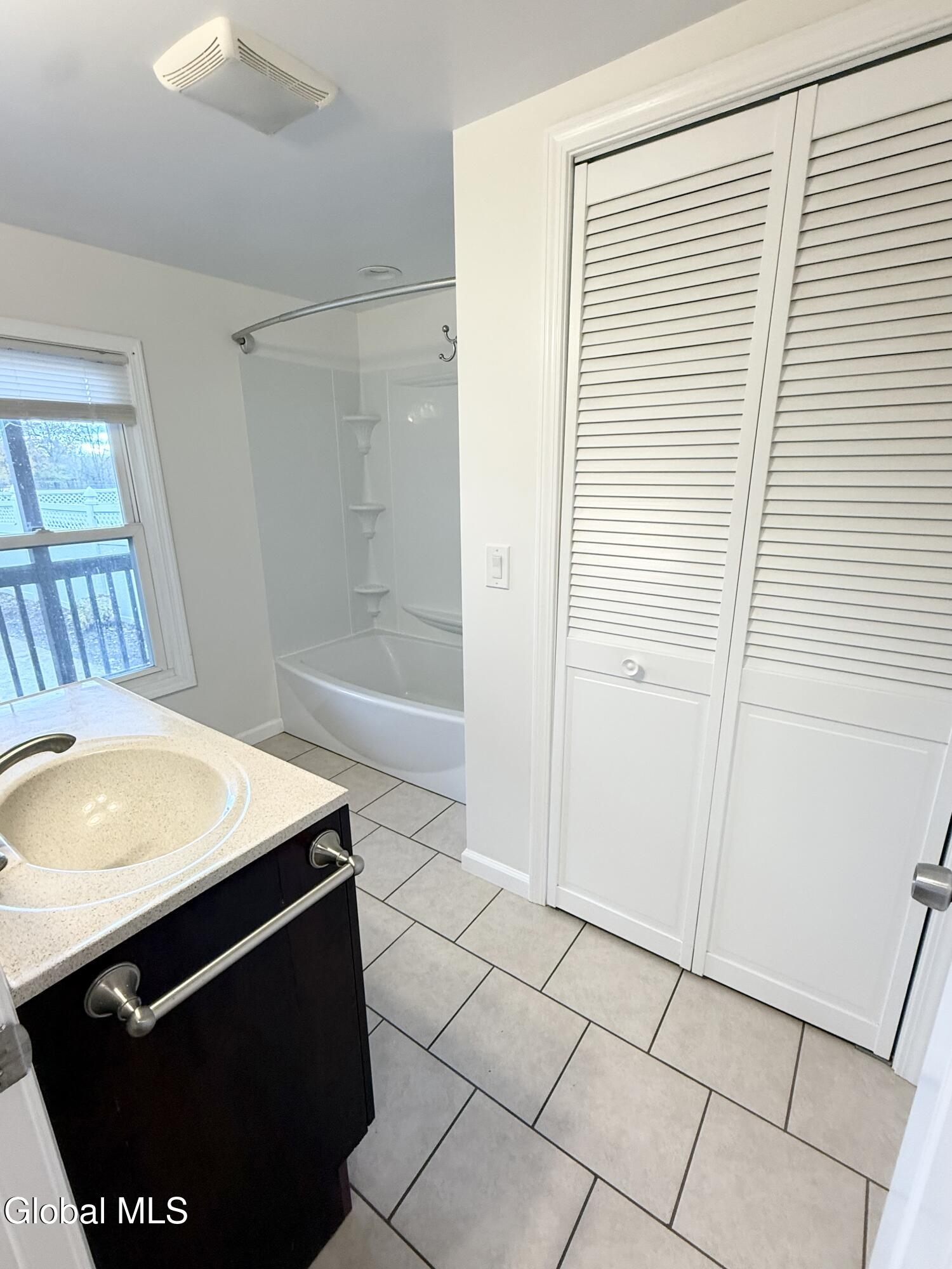 122 Hudson Avenue Cohoes NY 12047