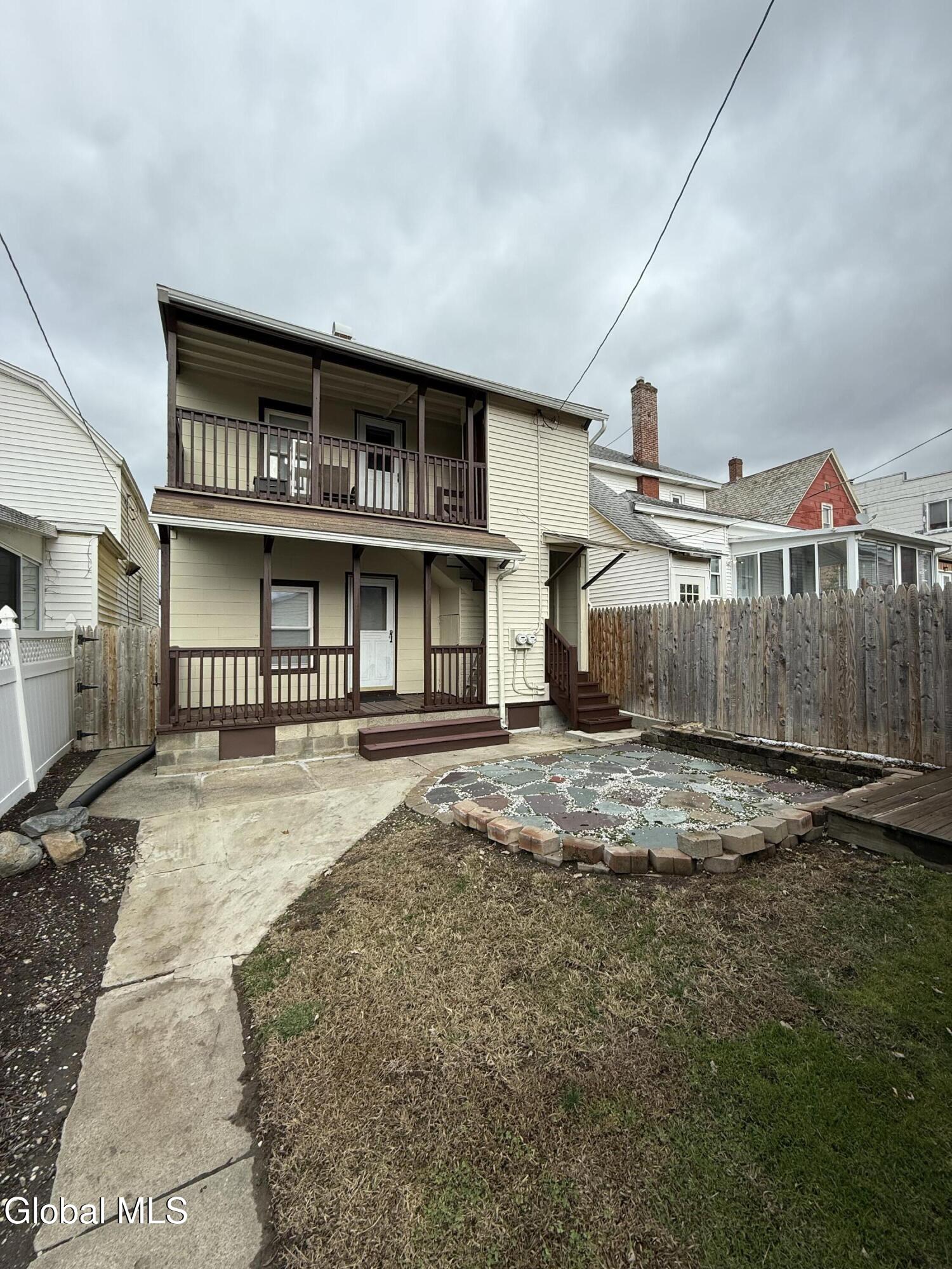 122 Hudson Avenue Cohoes NY 12047