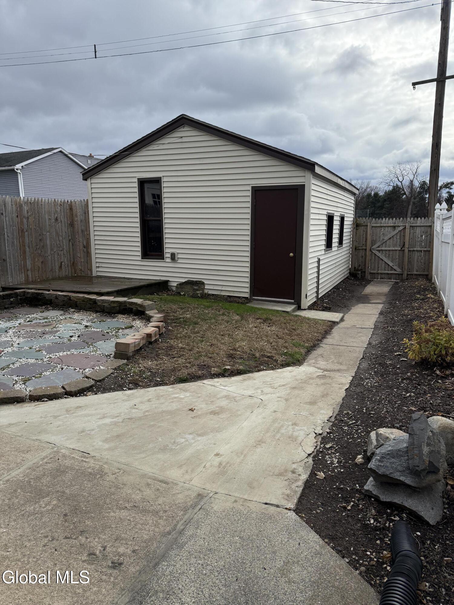 122 Hudson Avenue Cohoes NY 12047