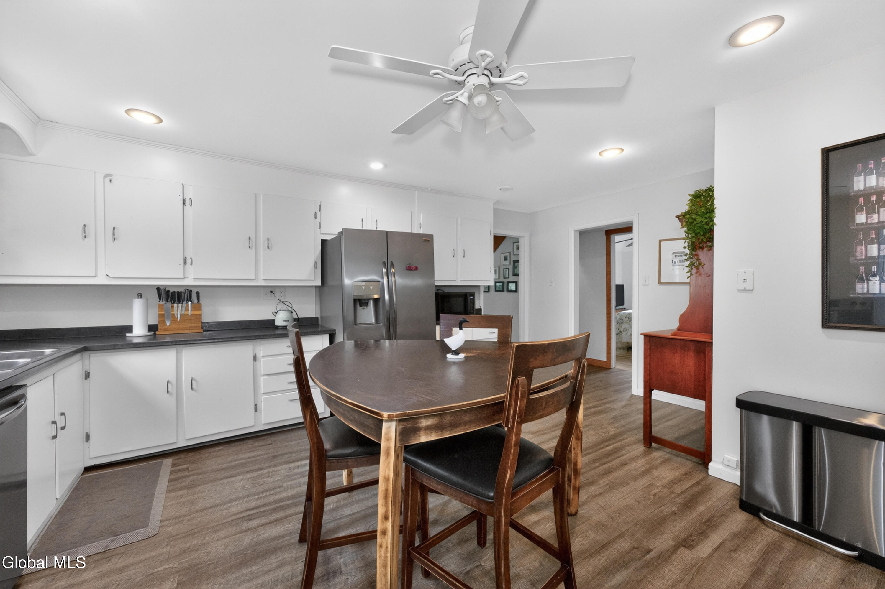 48 Schoolhouse Road Guilderland NY 12203
