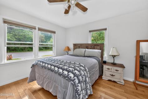 48 Schoolhouse Road Guilderland NY 12203