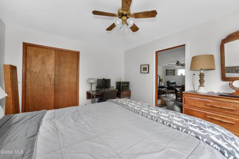 48 Schoolhouse Road Guilderland NY 12203