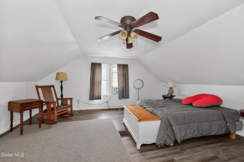 48 Schoolhouse Road Guilderland NY 12203