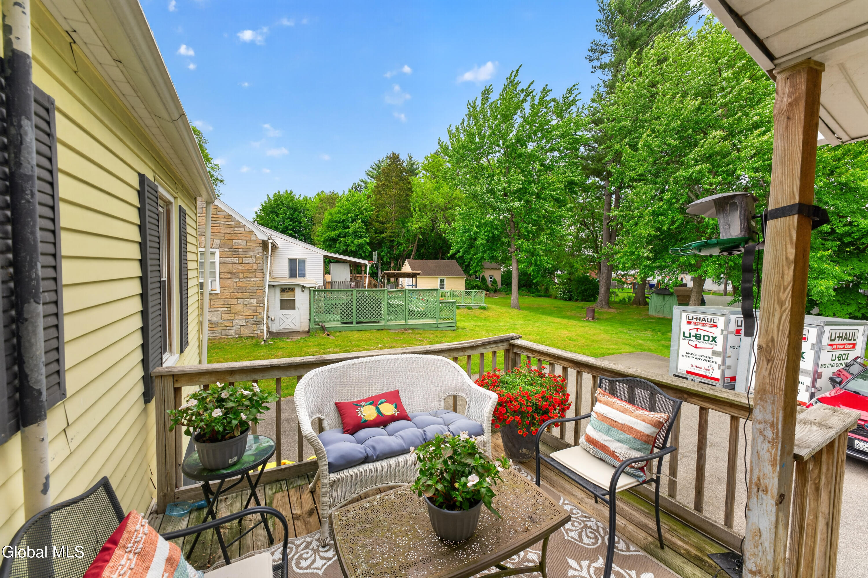 48 Schoolhouse Road Guilderland NY 12203