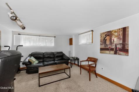 48 Schoolhouse Road Guilderland NY 12203