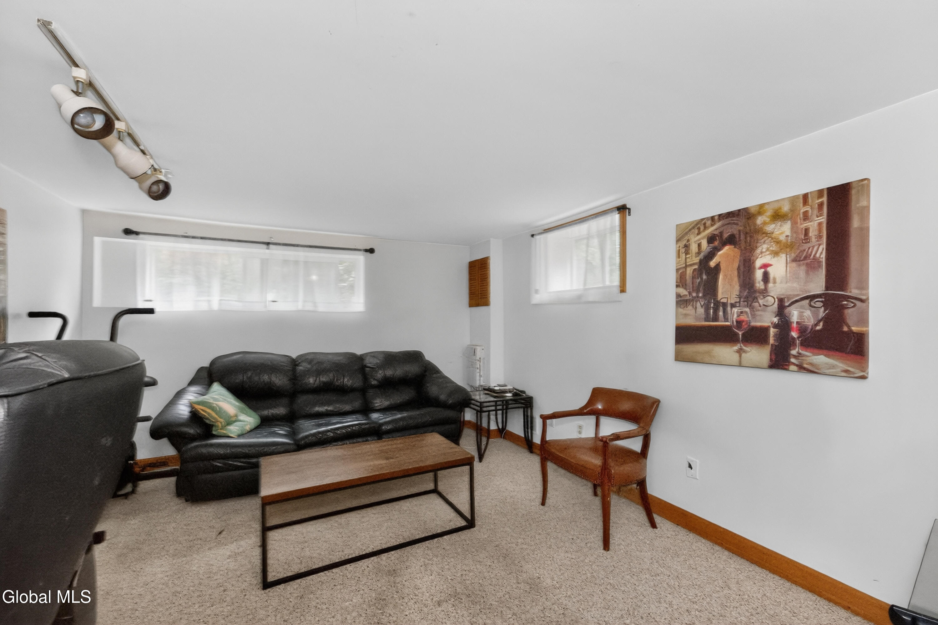 48 Schoolhouse Road Guilderland NY 12203