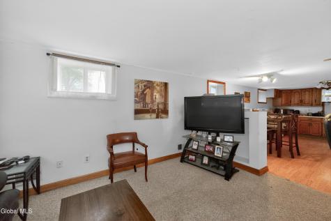 48 Schoolhouse Road Guilderland NY 12203