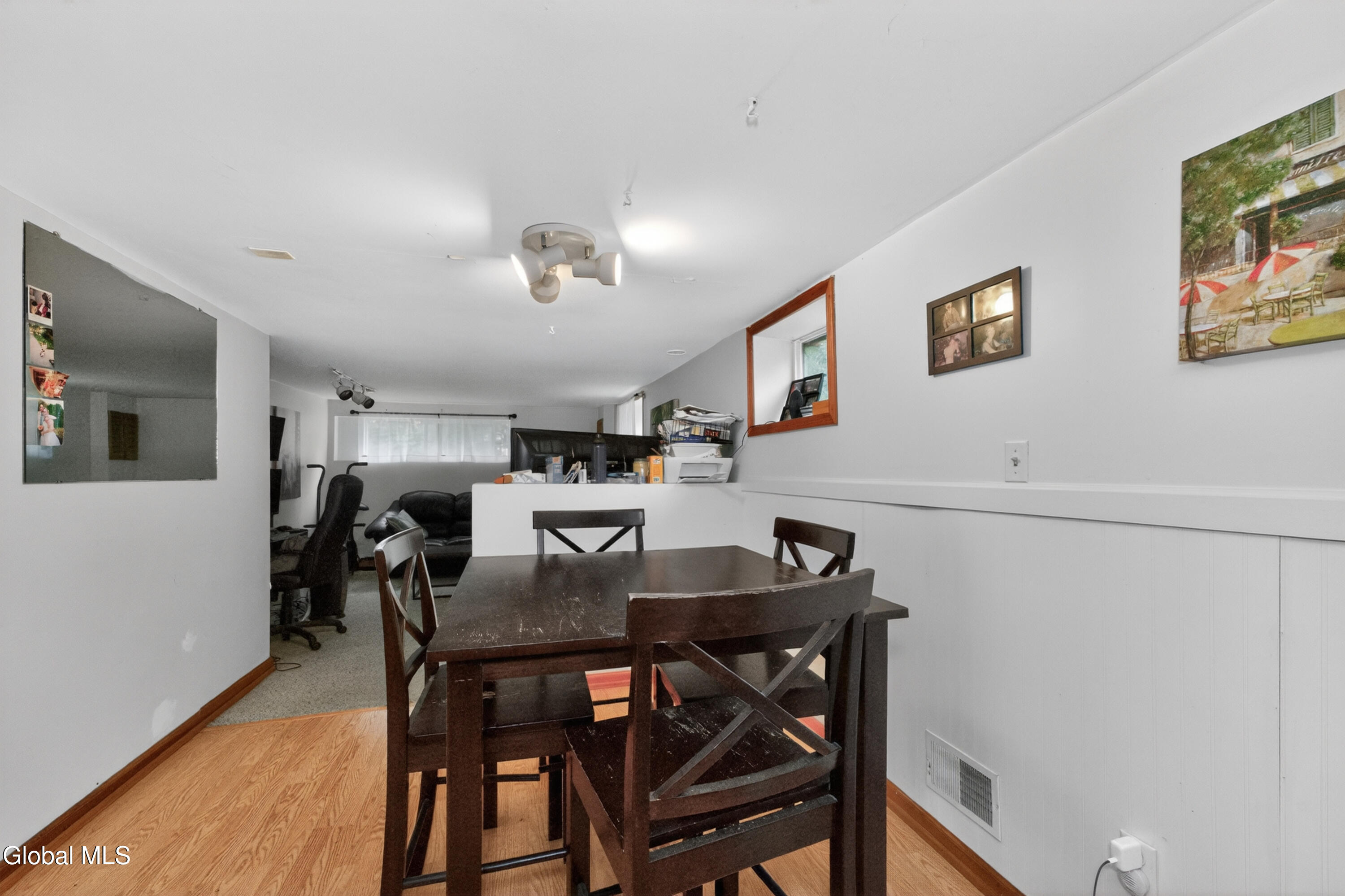 48 Schoolhouse Road Guilderland NY 12203