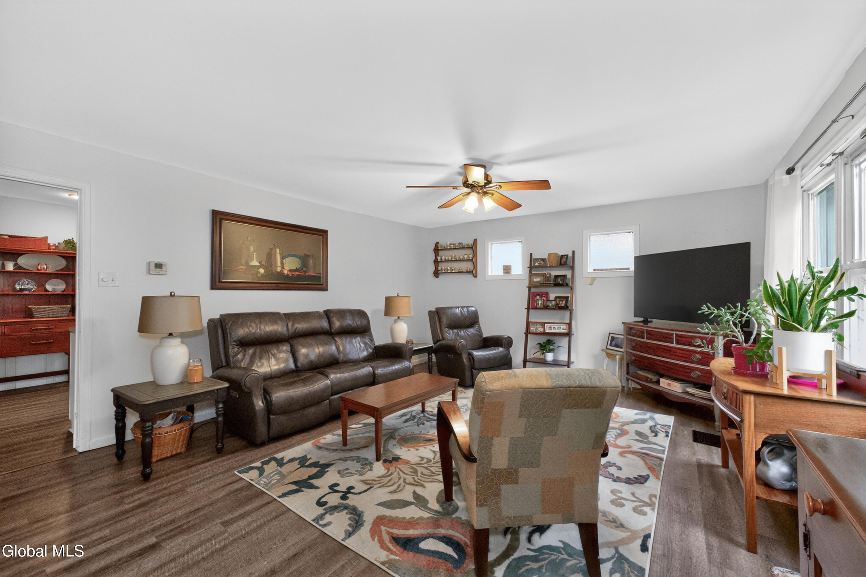 48 Schoolhouse Road Guilderland NY 12203