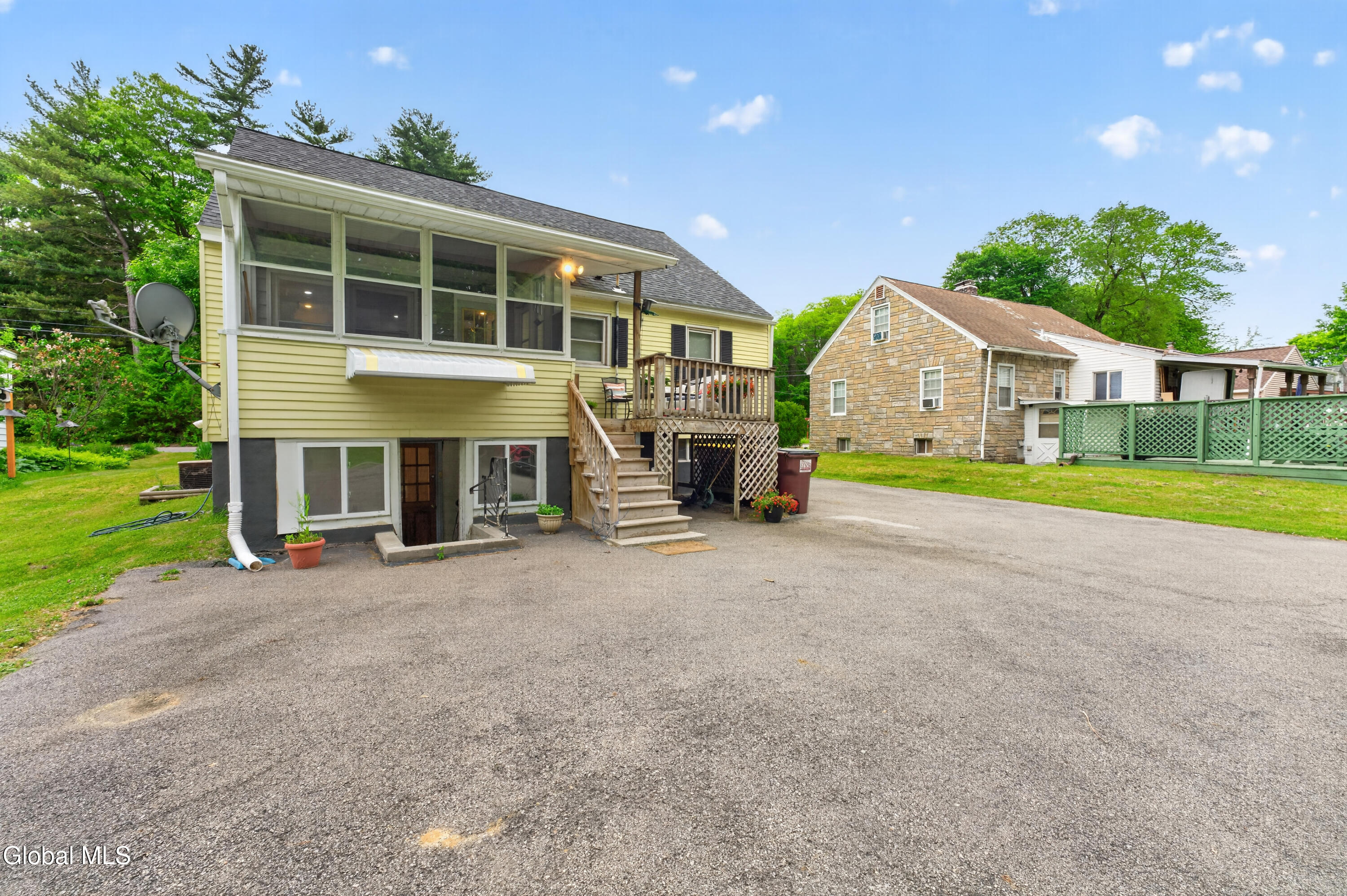 48 Schoolhouse Road Guilderland NY 12203