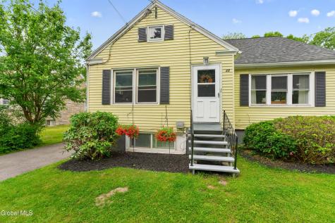 48 Schoolhouse Road Guilderland NY 12203