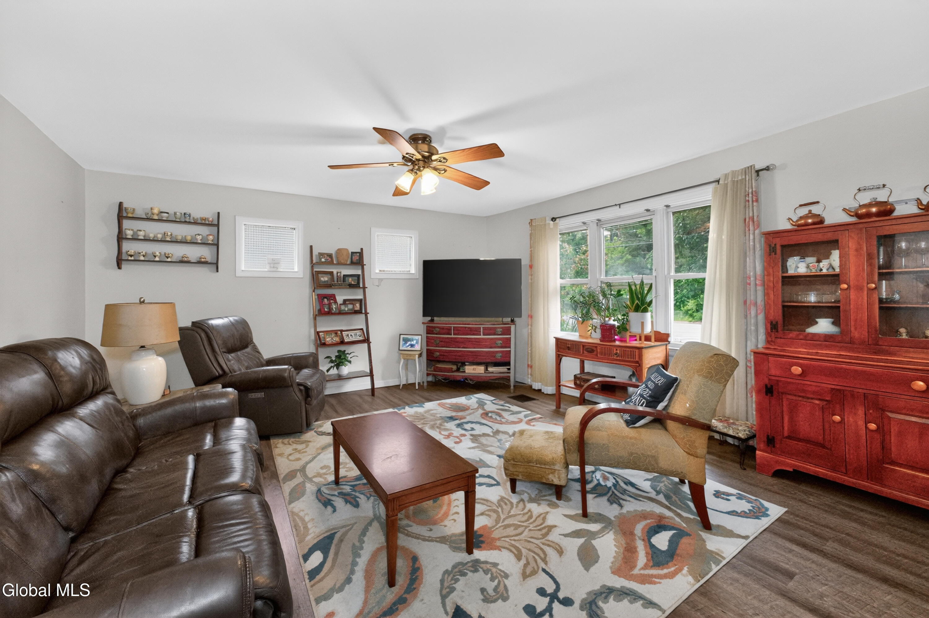 48 Schoolhouse Road Guilderland NY 12203