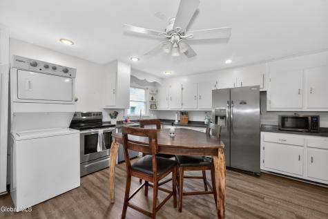 48 Schoolhouse Road Guilderland NY 12203