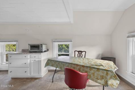 11 Pulver Avenue Ravena NY 12143