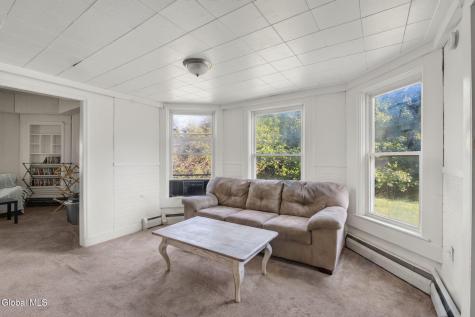 11 Pulver Avenue Ravena NY 12143