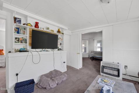 11 Pulver Avenue Ravena NY 12143