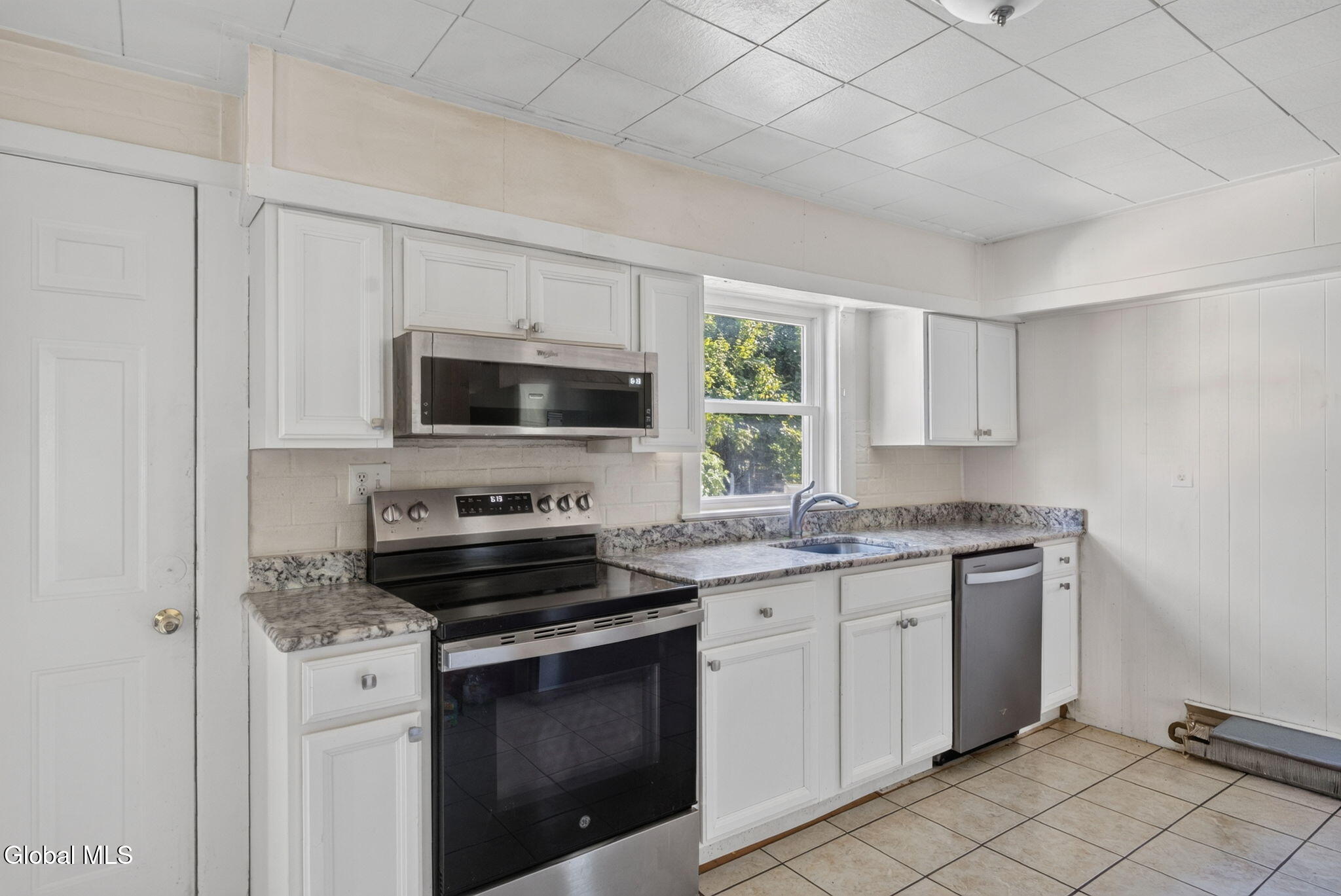 11 Pulver Avenue Ravena NY 12143