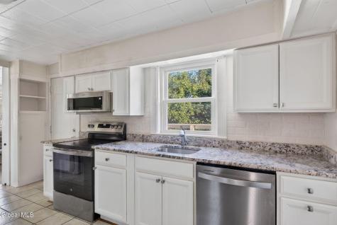 11 Pulver Avenue Ravena NY 12143
