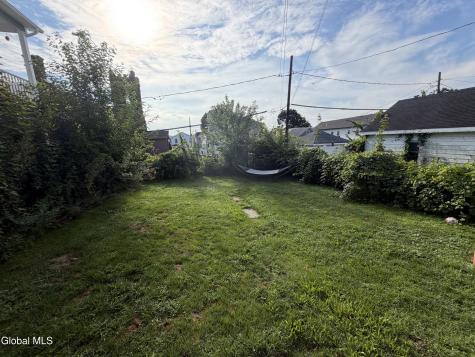 577 6th Avenue Watervliet NY 12189