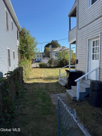 577 6th Avenue Watervliet NY 12189