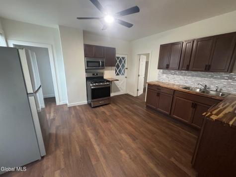 577 6th Avenue Watervliet NY 12189