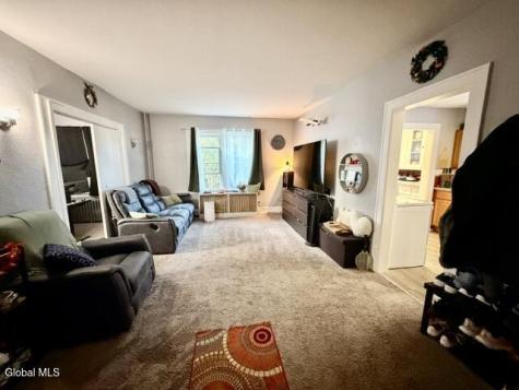 16 Mapleridge Avenue Albany NY 12209
