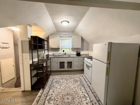 16 Mapleridge Avenue Albany NY 12209