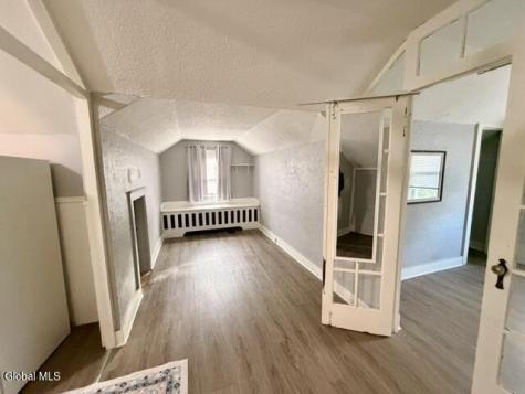 16 Mapleridge Avenue Albany NY 12209