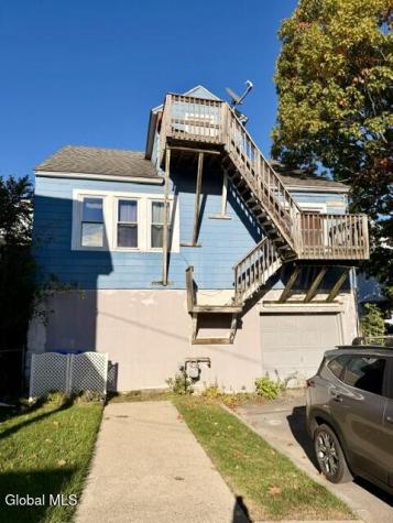 16 Mapleridge Avenue Albany NY 12209