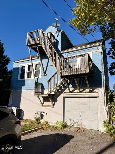 16 Mapleridge Avenue Albany NY 12209