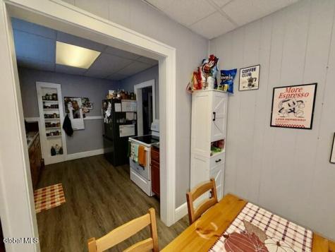 16 Mapleridge Avenue Albany NY 12209