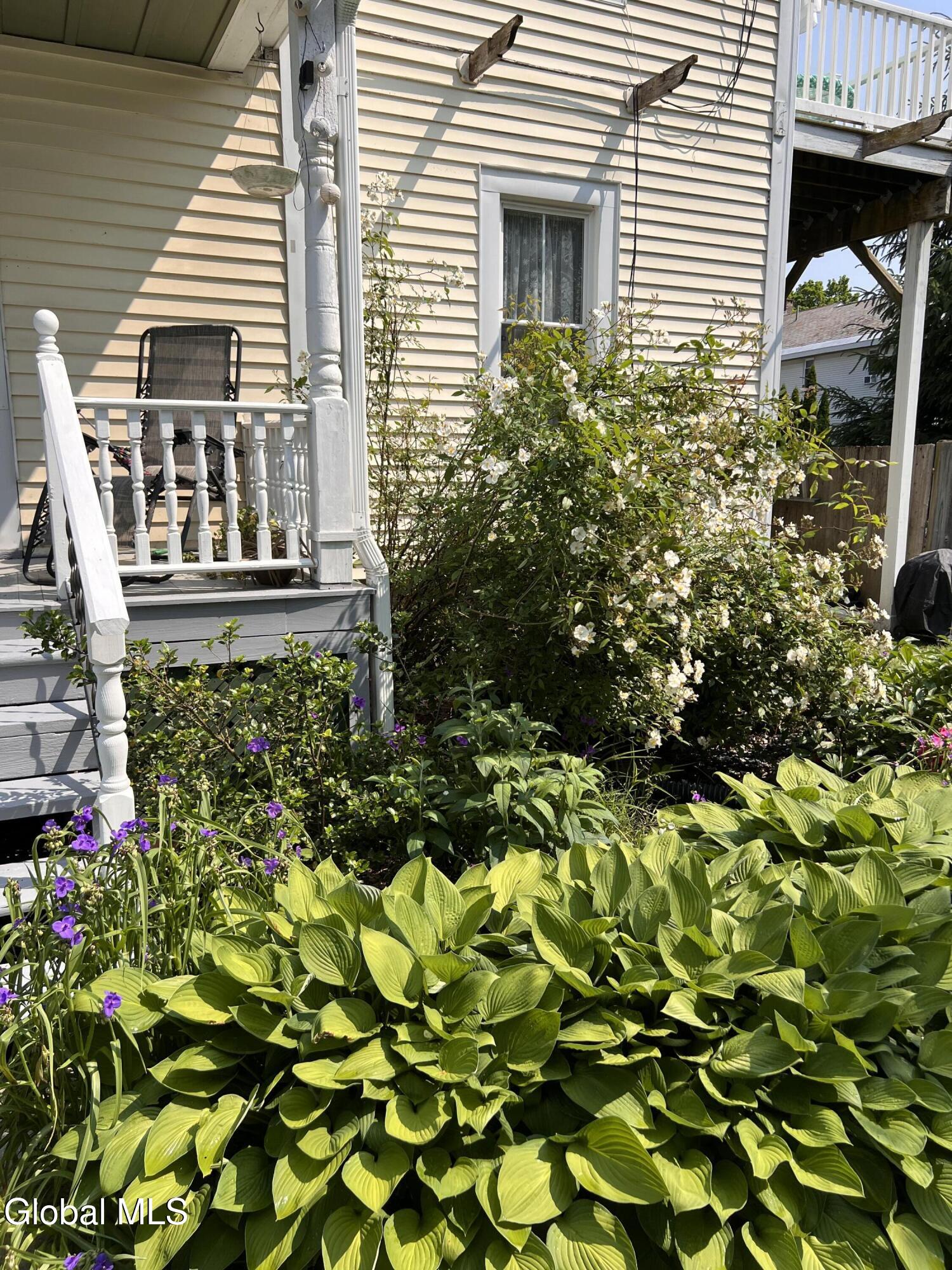 98 Walworth Street Saratoga Springs NY 12866